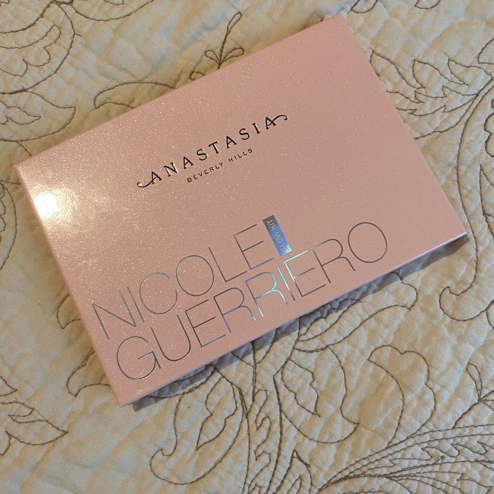 ABH Nicole Guerrero Glow Kit